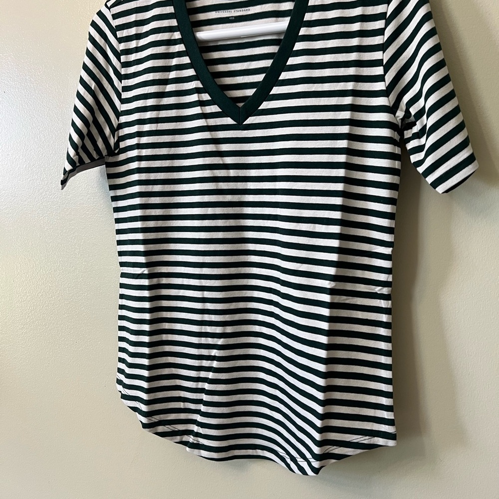 Universal Standard Women's V Rex Tee Scarab/Bone Stripe Size 4XS (XS) NWT